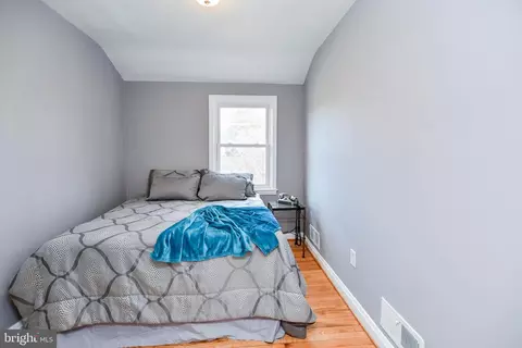 Bedroom - 1028 Evesham Ave, Baltimore, MD 21212 photo 6 of 6