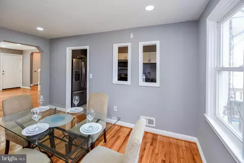Dining - 1028 Evesham Ave, Baltimore, MD 21212 photo 3 of 4