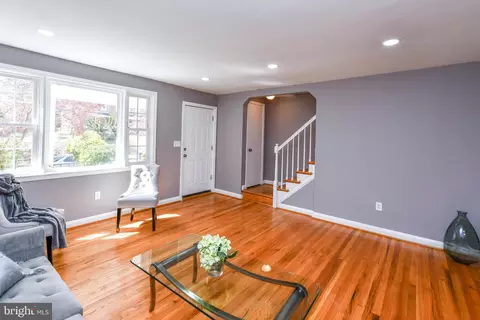 Living - 1028 Evesham Ave, Baltimore, MD 21212 photo 5 of 5