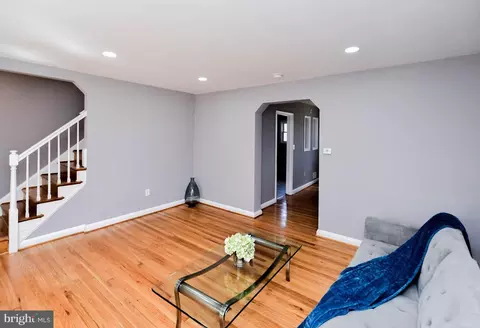Living - 1028 Evesham Ave, Baltimore, MD 21212 photo 3 of 5