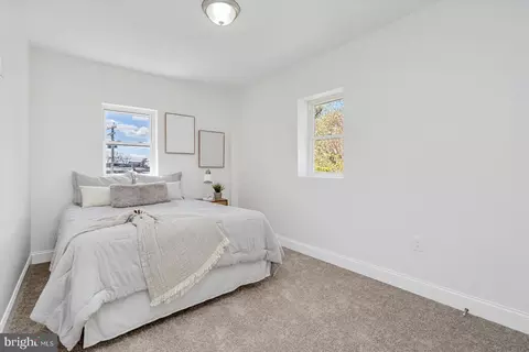Bedroom - 5412 Clover Rd, Baltimore, MD 21215 photo 5 of 7