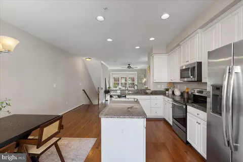 826 S Macon St, Baltimore, MD 21224 photo 9