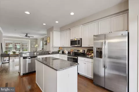 826 S Macon St, Baltimore, MD 21224 photo 8