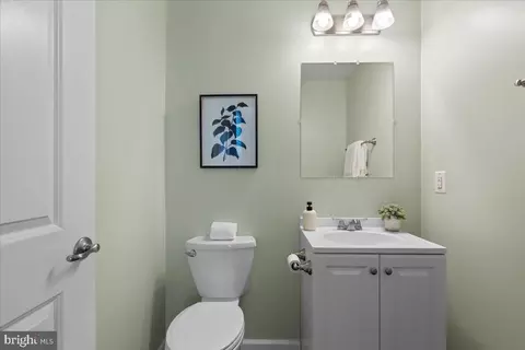 826 S Macon St, Baltimore, MD 21224 photo 4