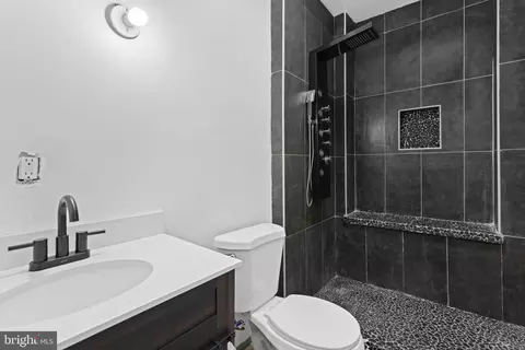 Bath - 2038 E Lanvale St, Baltimore, MD 21213 photo 1 of 2