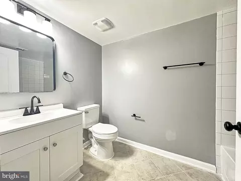4424 Old Frederick Rd, Baltimore, MD 21229 photo 17