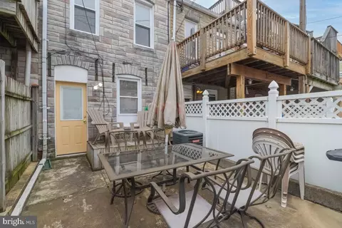 Exterior - 611 S Robinson St, Baltimore, MD 21224 photo 1 of 1