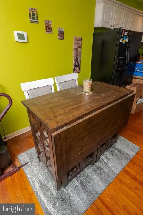 Dining - 611 S Robinson St, Baltimore, MD 21224 photo 2 of 2