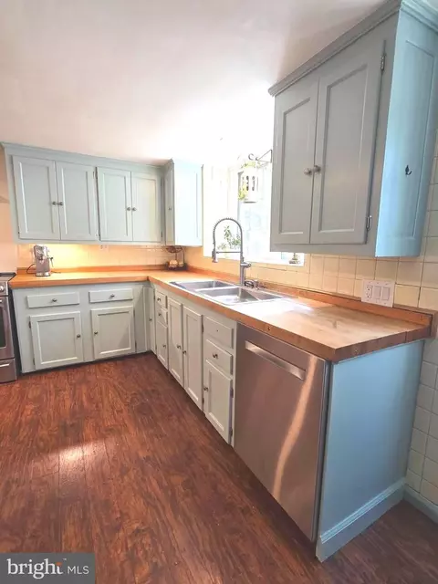 2531 Pickwick Rd, Baltimore, MD 21207 photo 16