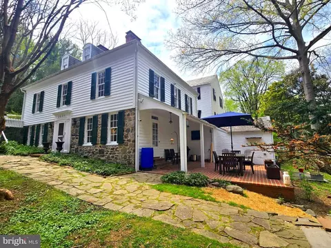 2531 Pickwick Rd, Baltimore, MD 21207 photo 2
