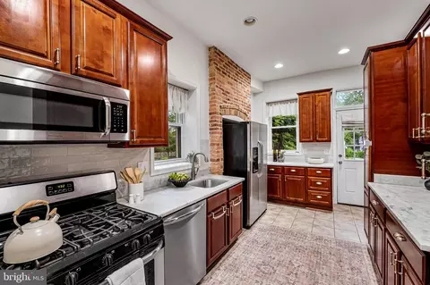 Kitchen - 2425 N Calvert St, Baltimore, MD 21218 photo 1 of 2
