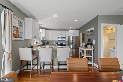 Kitchen - 435 Kenneth Sq, Baltimore, MD 21212 photo 1 of 3