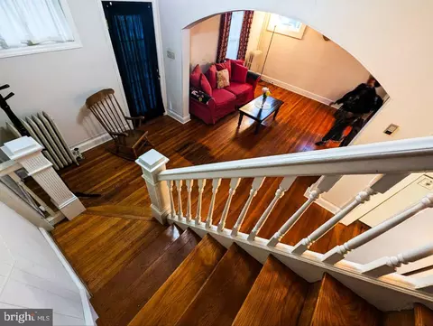 Entry Way - 2820 Beechland Ave, Baltimore, MD 21214 photo 1 of 3