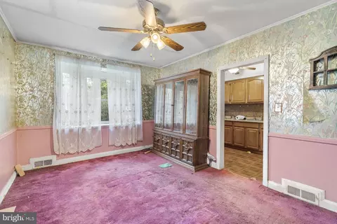 1532 Stonewood Rd, Baltimore, MD 21239 photo 9