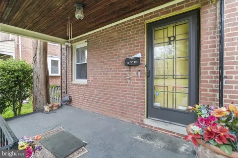 1532 Stonewood Rd, Baltimore, MD 21239 photo 4