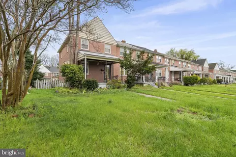 1532 Stonewood Rd, Baltimore, MD 21239 photo 3