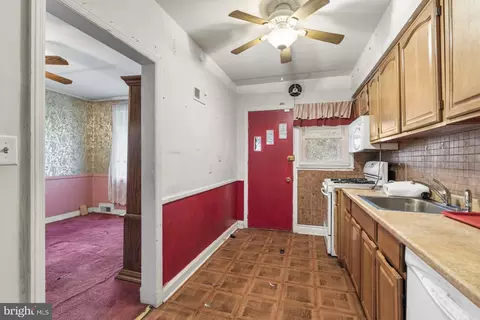 1532 Stonewood Rd, Baltimore, MD 21239 photo 12