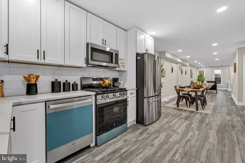Entry Way - 14 Gilmor N, Baltimore, MD 21223 photo 1 of 12