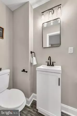 Entry Way - 14 Gilmor N, Baltimore, MD 21223 photo 12 of 12