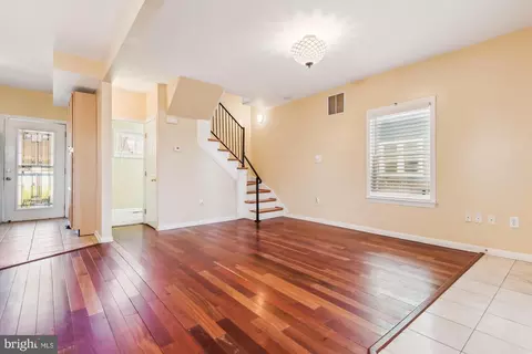 Living - 3510 Hamilton Ave, Baltimore, MD 21214 photo 2 of 2