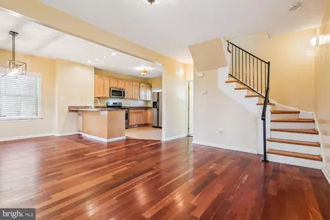 Living - 3510 Hamilton Ave, Baltimore, MD 21214 photo 1 of 2