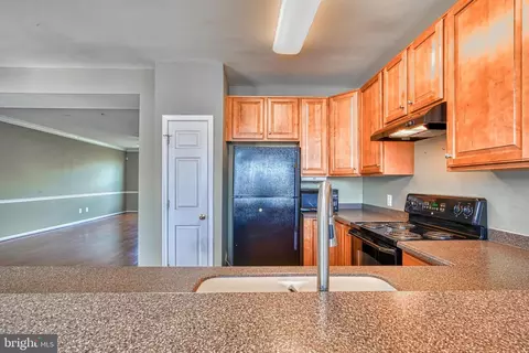 Kitchen - 24 S Exeter St, Baltimore, MD 21202 photo 2 of 3