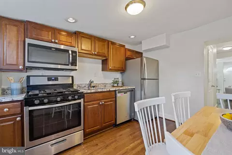 Kitchen - 862 Washington Blvd, Baltimore, MD 21230 photo 2 of 2