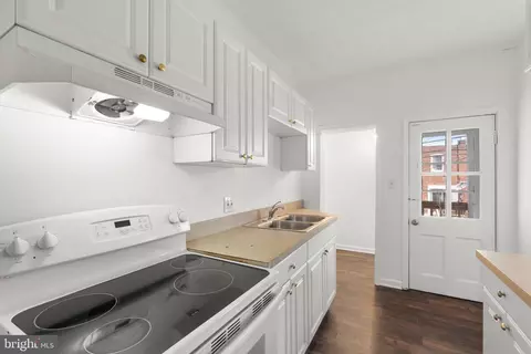8 W Talbott St, Baltimore, MD 21225 photo 16