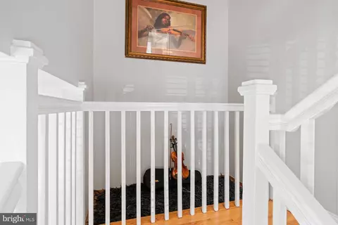 Entry Way - 515 S Sharp St, Baltimore, MD 21201 photo 4 of 7