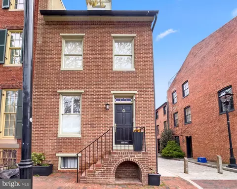 Exterior - 515 S Sharp St, Baltimore, MD 21201 photo 5 of 8