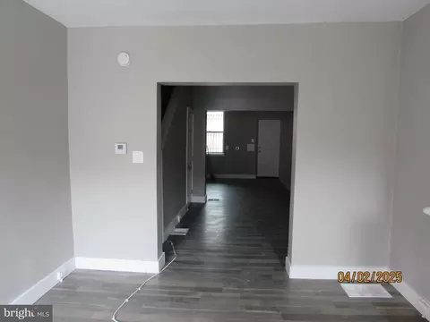 Living - 1110 Carroll St, Baltimore, MD 21230 photo 4 of 7