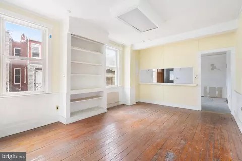 801 W 35th St, Baltimore, MD 21211 photo 10