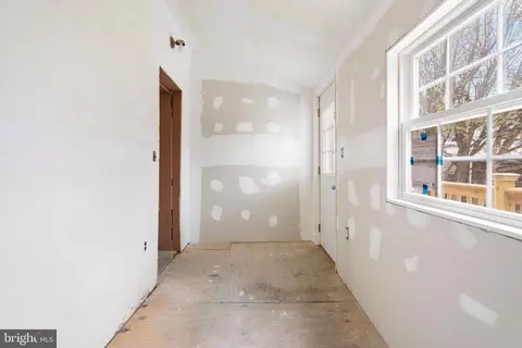 801 W 35th St, Baltimore, MD 21211 photo 21