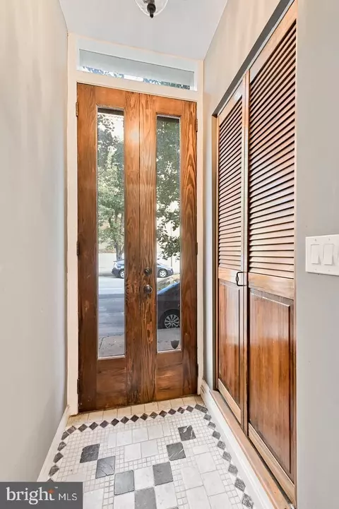 Entry Way - 18 S Wolfe St, Baltimore, MD 21231 photo 3 of 14