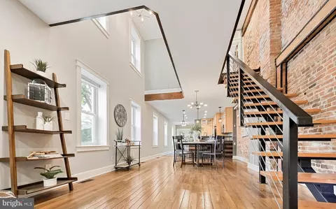 Entry Way - 18 S Wolfe St, Baltimore, MD 21231 photo 2 of 14