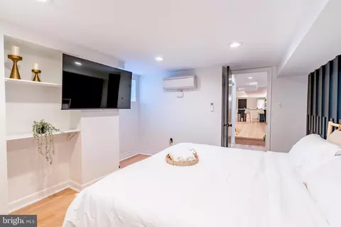 Bedroom - 18 S Wolfe St, Baltimore, MD 21231 photo 13 of 13