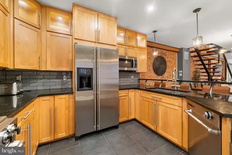 Kitchen - 18 S Wolfe St, Baltimore, MD 21231 photo 2 of 10