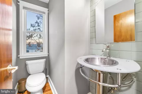 Bath - 18 S Wolfe St, Baltimore, MD 21231 photo 2 of 12