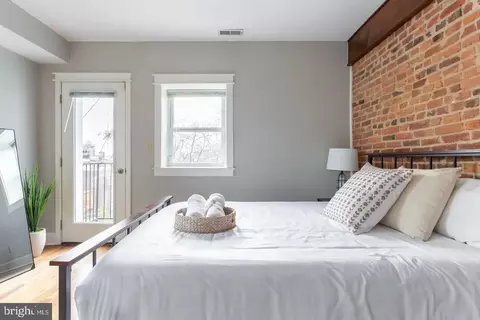 Bedroom - 18 S Wolfe St, Baltimore, MD 21231 photo 1 of 13