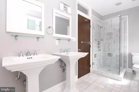 Bath - 18 S Wolfe St, Baltimore, MD 21231 photo 5 of 12