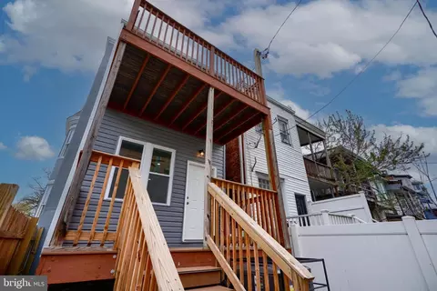 Exterior - 2920 Auchentoroly Ter, Baltimore, MD 21217 photo 7 of 10
