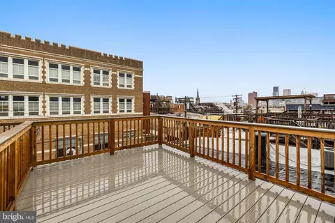 Exterior - 1292 Riverside Ave, Baltimore, MD 21230 photo 1 of 5