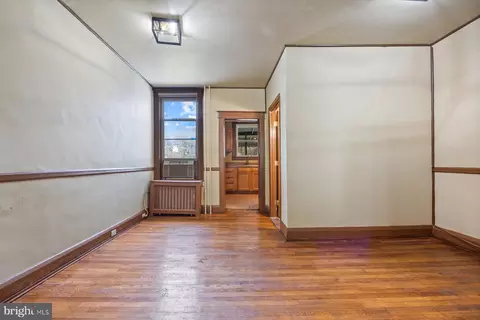 27 S Monastery Ave, Baltimore, MD 21229 photo 5