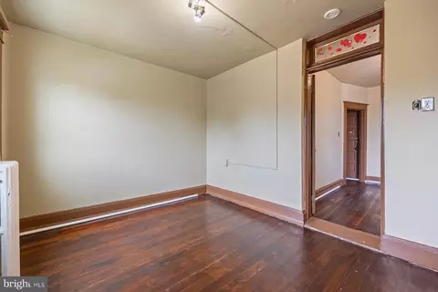 27 S Monastery Ave, Baltimore, MD 21229 photo 18