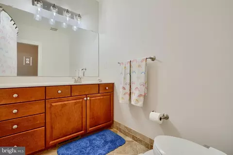 Bath - 408 Grundy St, Baltimore, MD 21224 photo 1 of 6