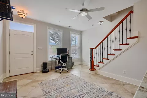 Entry Way - 408 Grundy St, Baltimore, MD 21224 photo 3 of 8