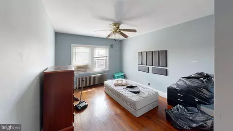 817 Lyndhurst St, Baltimore, MD 21229 photo 3