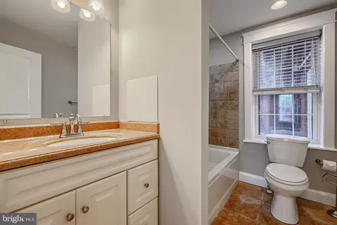 Bath - 135 E West St, Baltimore, MD 21230 photo 6 of 14