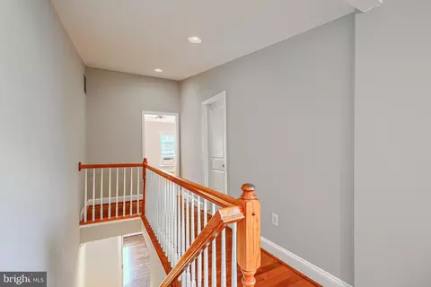 Entry Way - 135 E West St, Baltimore, MD 21230 photo 1 of 1