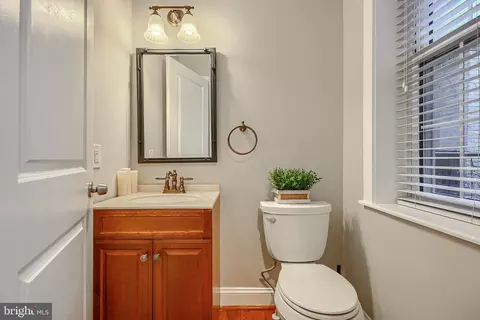 Bath - 135 E West St, Baltimore, MD 21230 photo 1 of 14